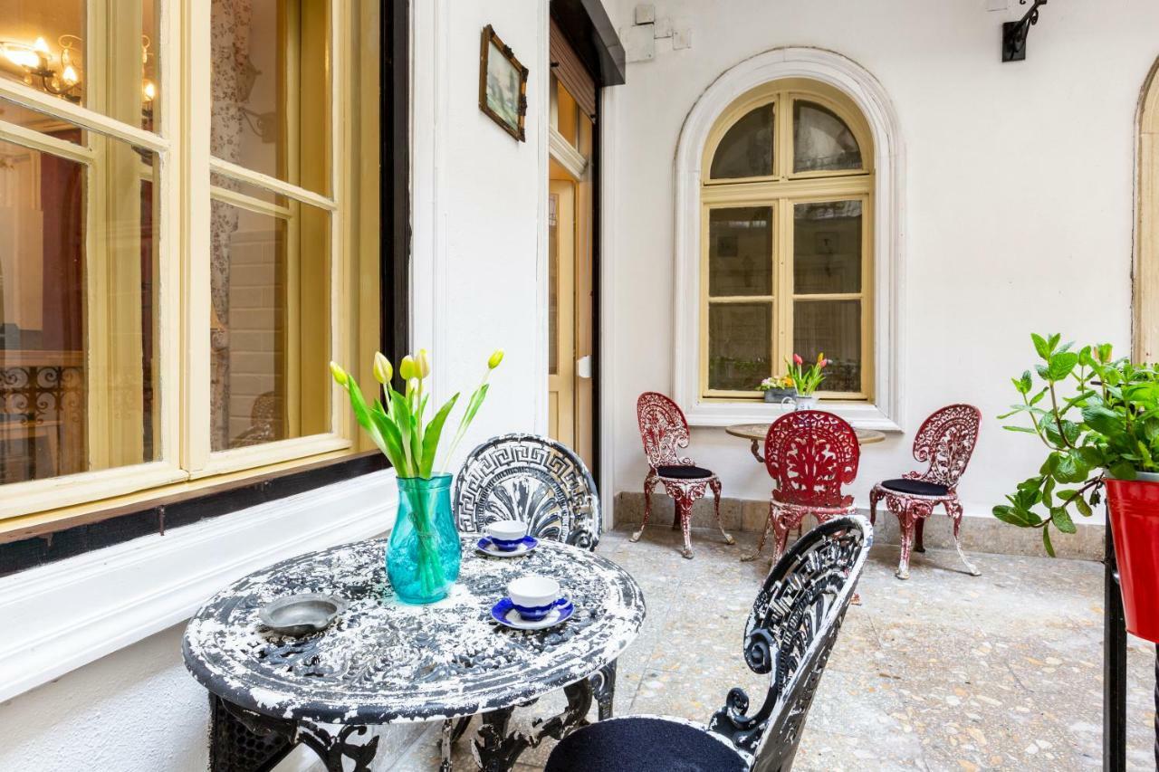 Vintage Home In The Center 부다페스트 외부 사진