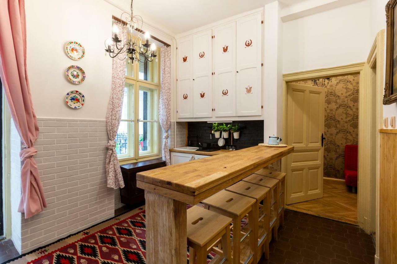 Vintage Home In The Center 부다페스트 외부 사진