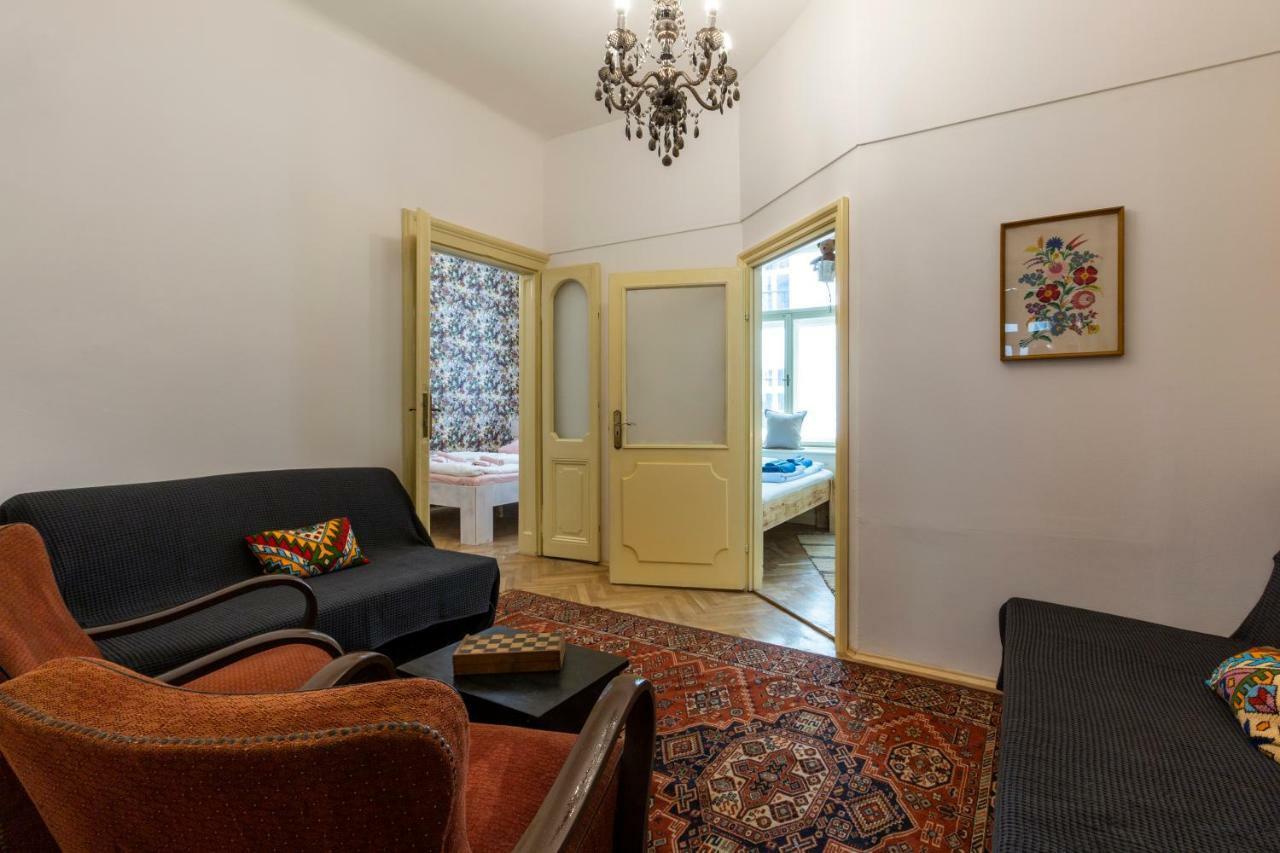 Vintage Home In The Center 부다페스트 외부 사진